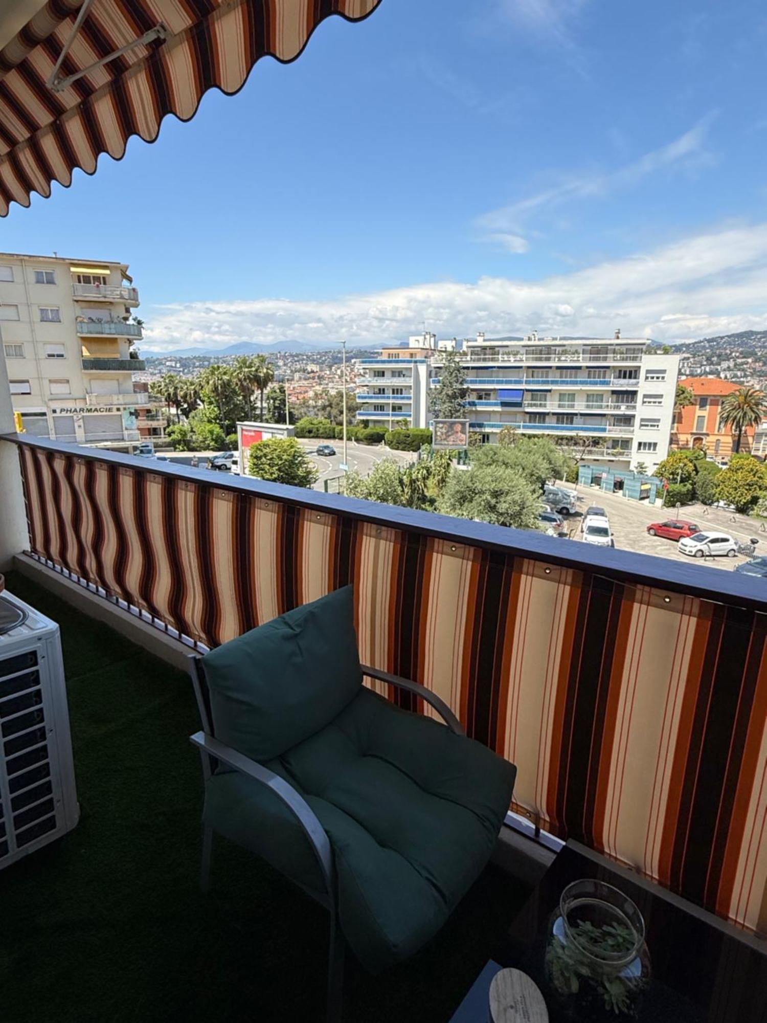 Emotion Vip Apartment Ница Екстериор снимка