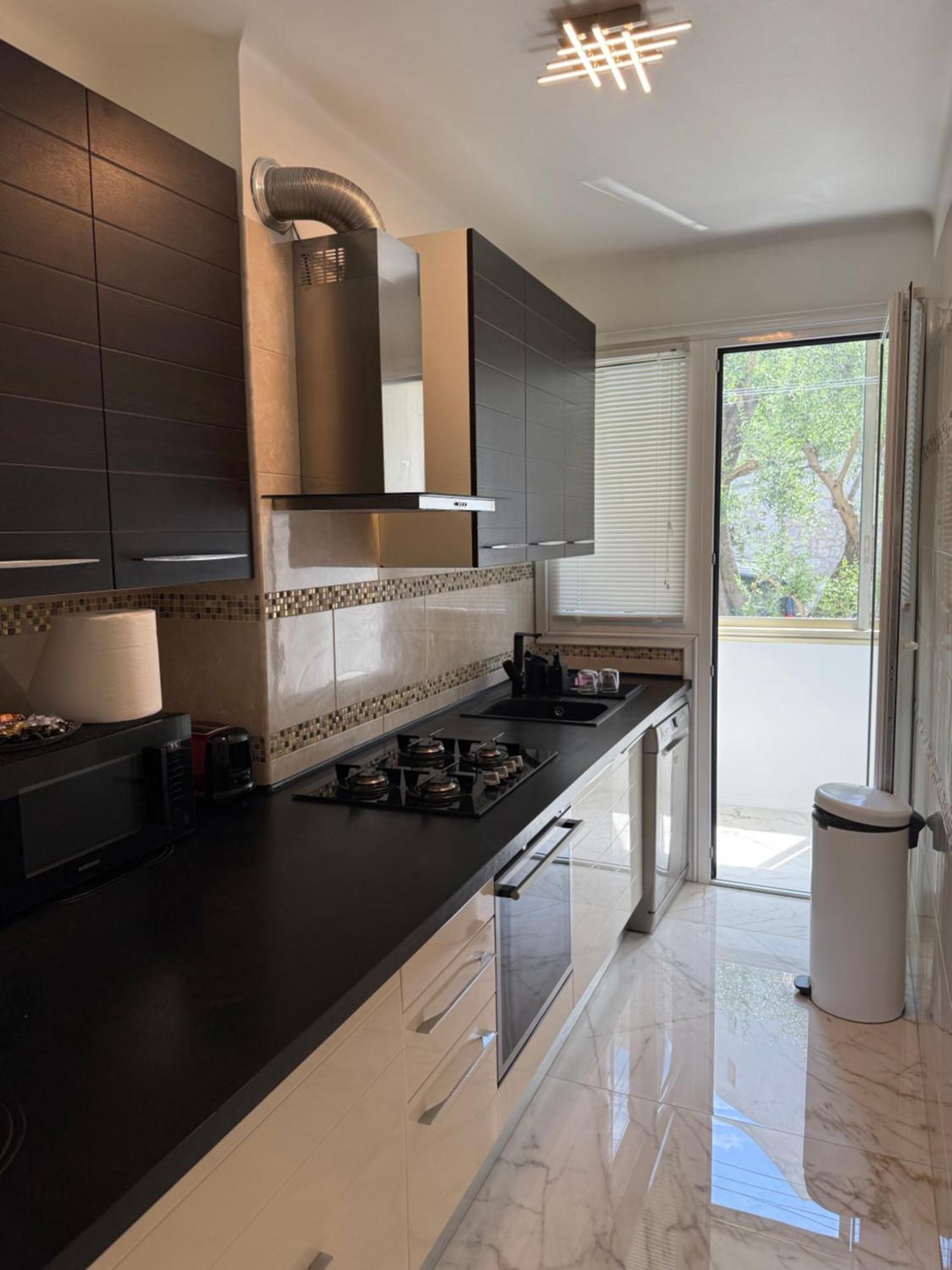 Emotion Vip Apartment Ница Екстериор снимка