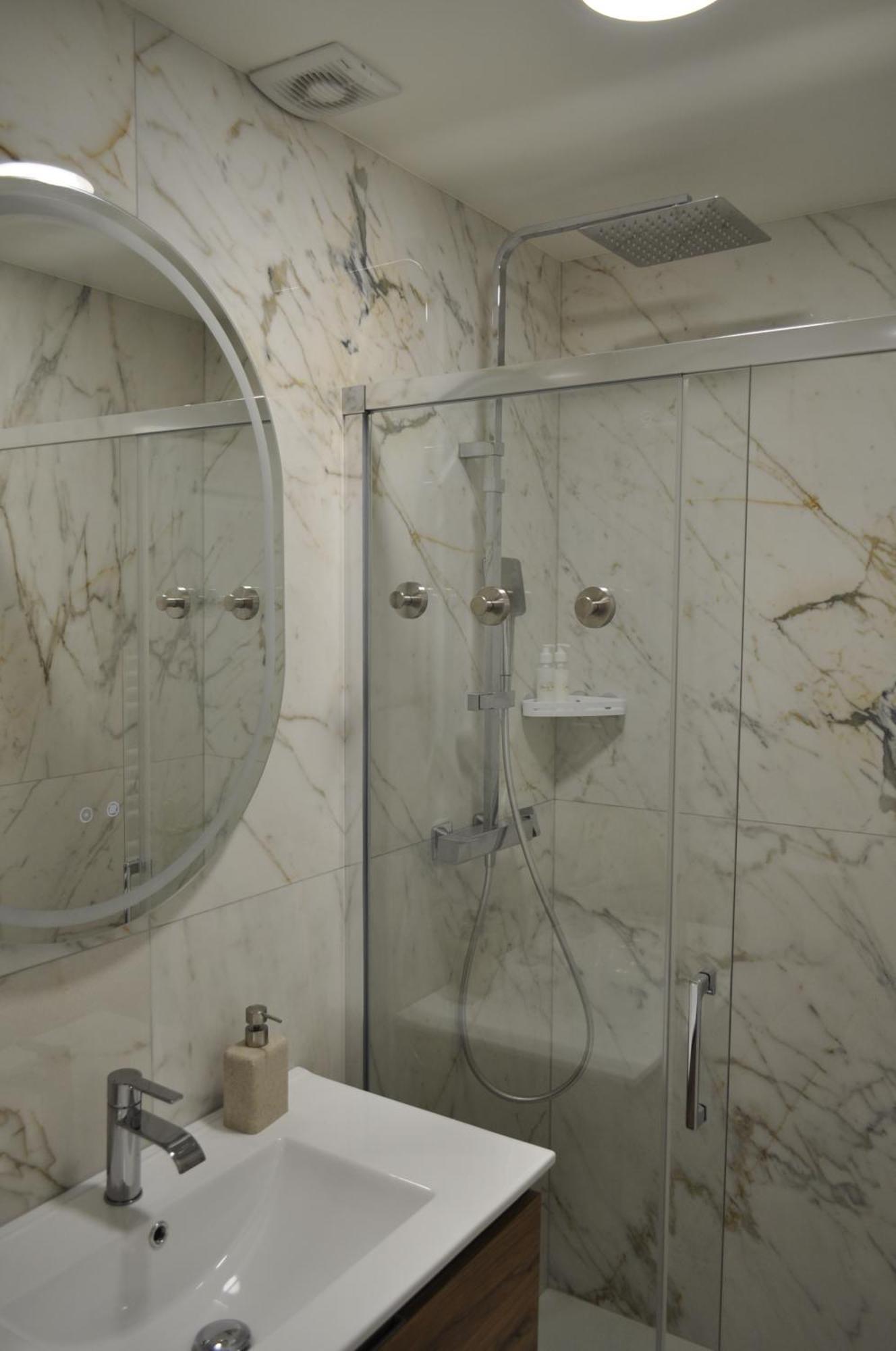 Emotion Vip Apartment Ница Екстериор снимка